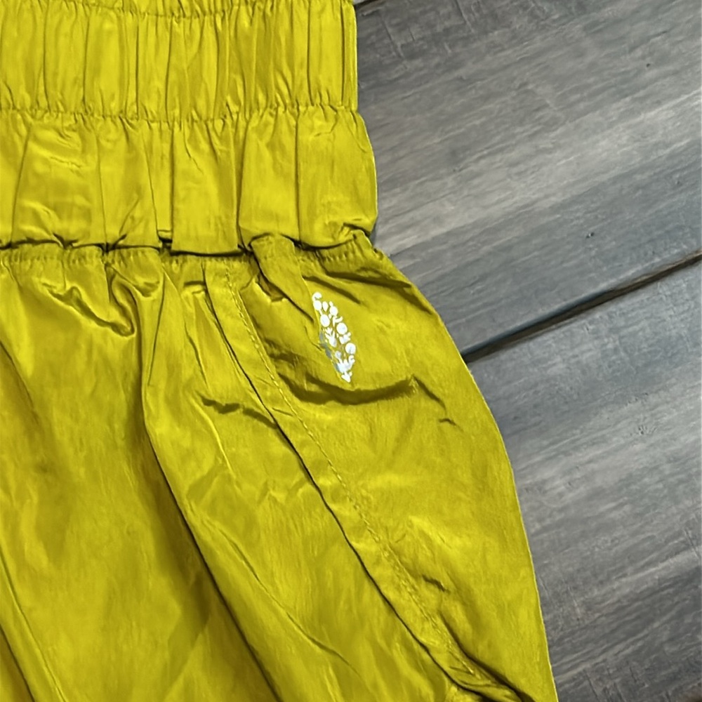 EUC Free People Movement Shorts S - Picture 3 of 8